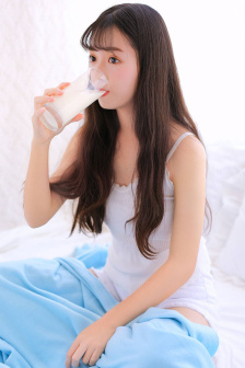 韩剧漂亮的她